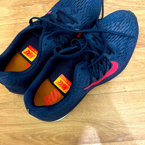 Nike Other - Nike Mens Shoe, Size 8